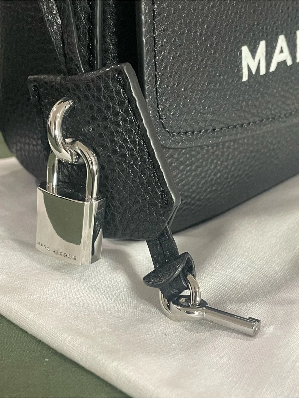 Marc Jacobs Bold Saddle Bag *BRAND NEW w/ TAGS* Leather Crossbody Shoulder